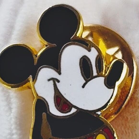 Vintage Disney Mickey Mouse Enamel Pin Classic Pose - Picture 3 of 7